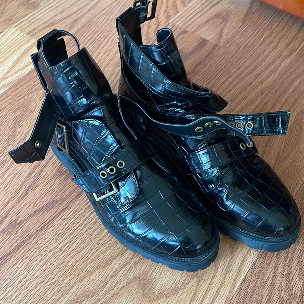 Coconuts by Matisse Croc Boot